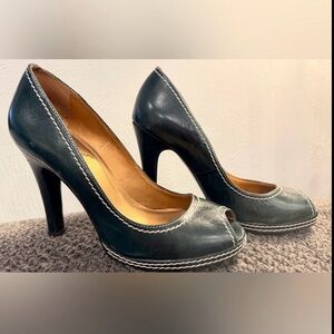 Carlos Santana Teal High Heel Pumps
